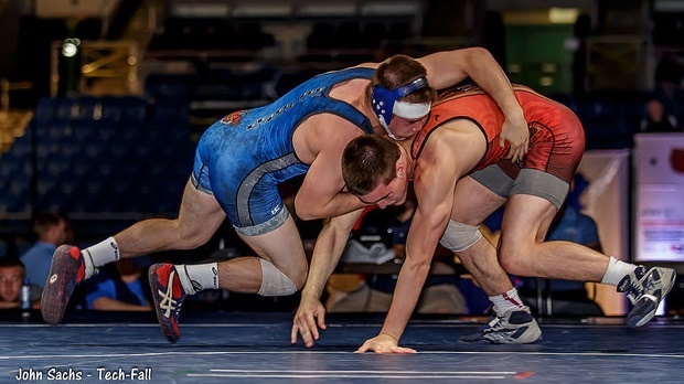 wrestlers-on-the-mat