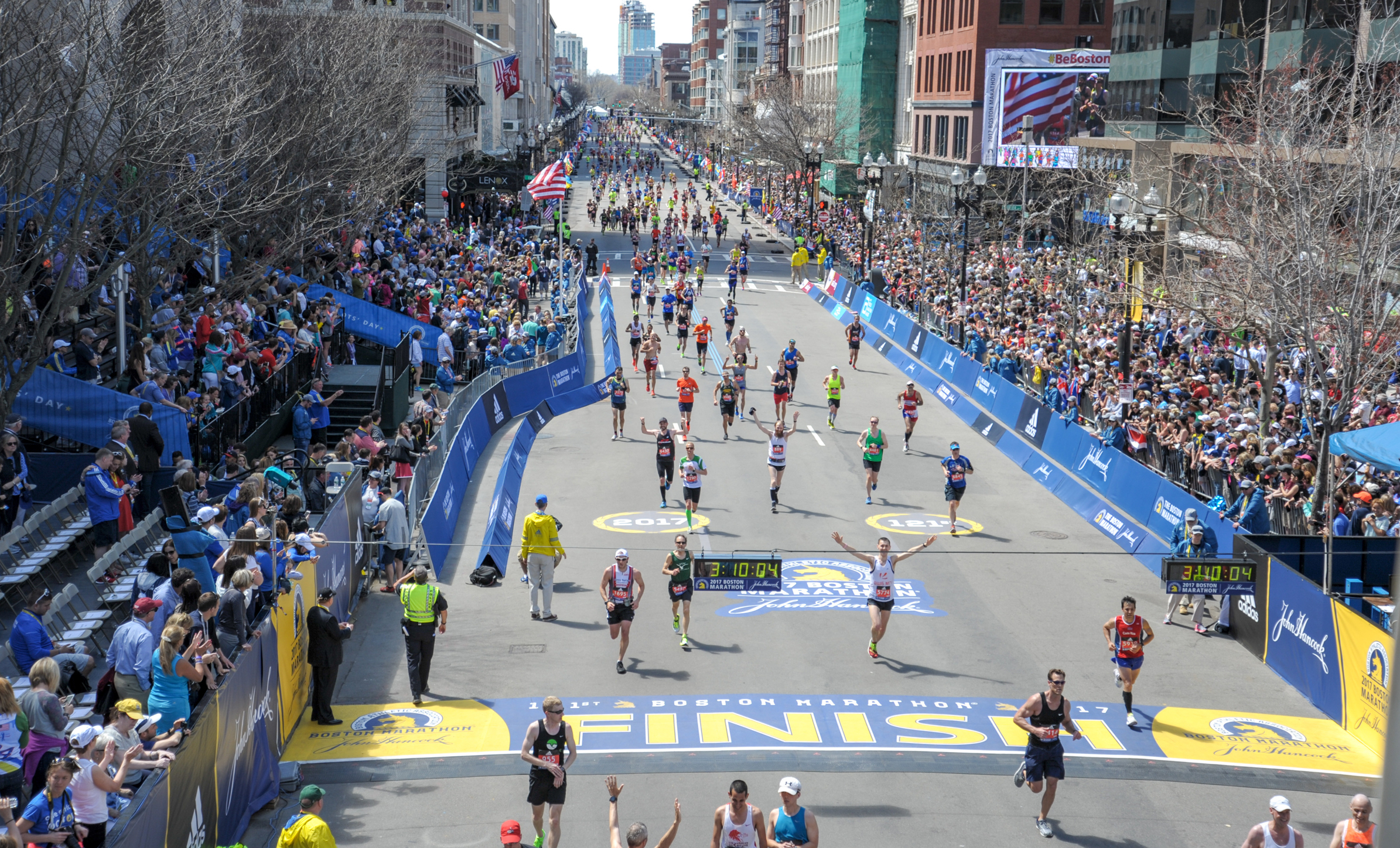 How Many Participants In The Boston Marathon